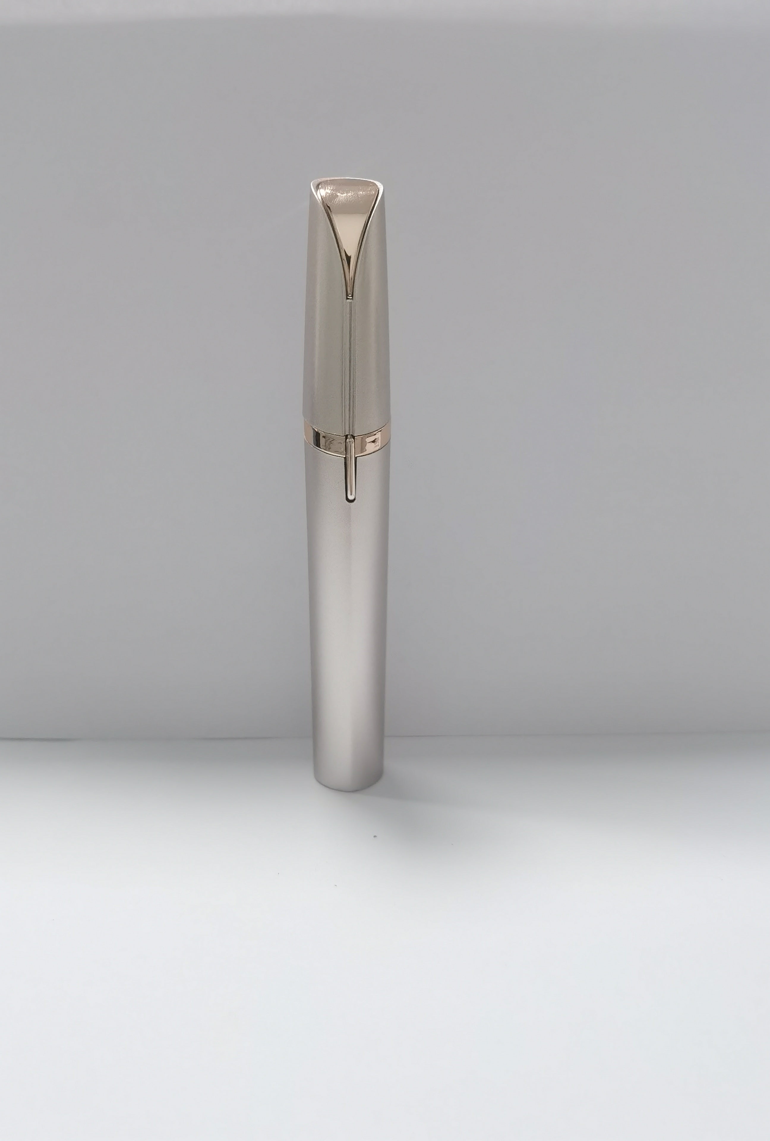 Electric Eyebrow Trimmer Hair Remover Pen Light